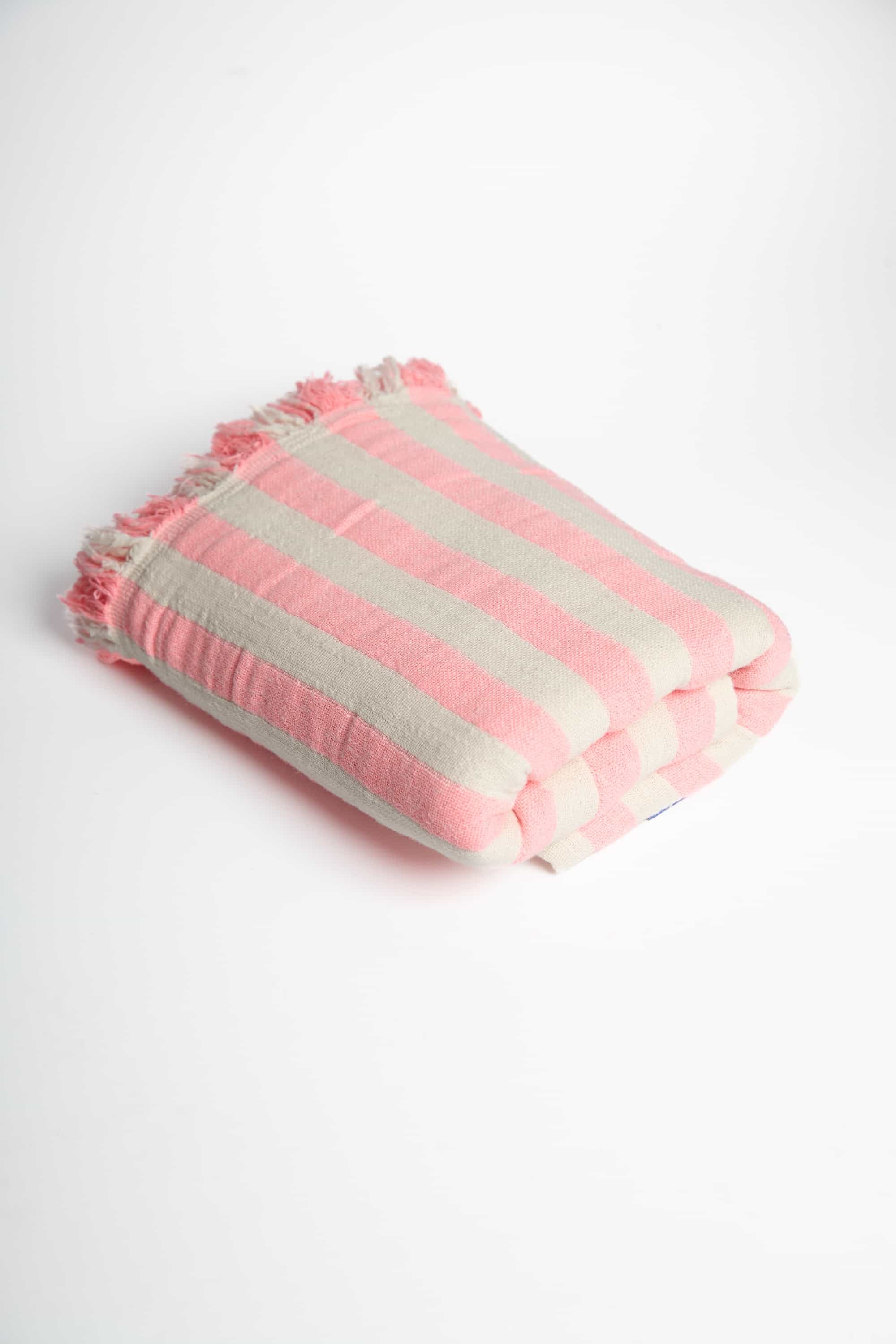 Primitive_Avelora Recycled Turkish Beach Towel_Neon Pink__001421 - PES01 - MLD - R08