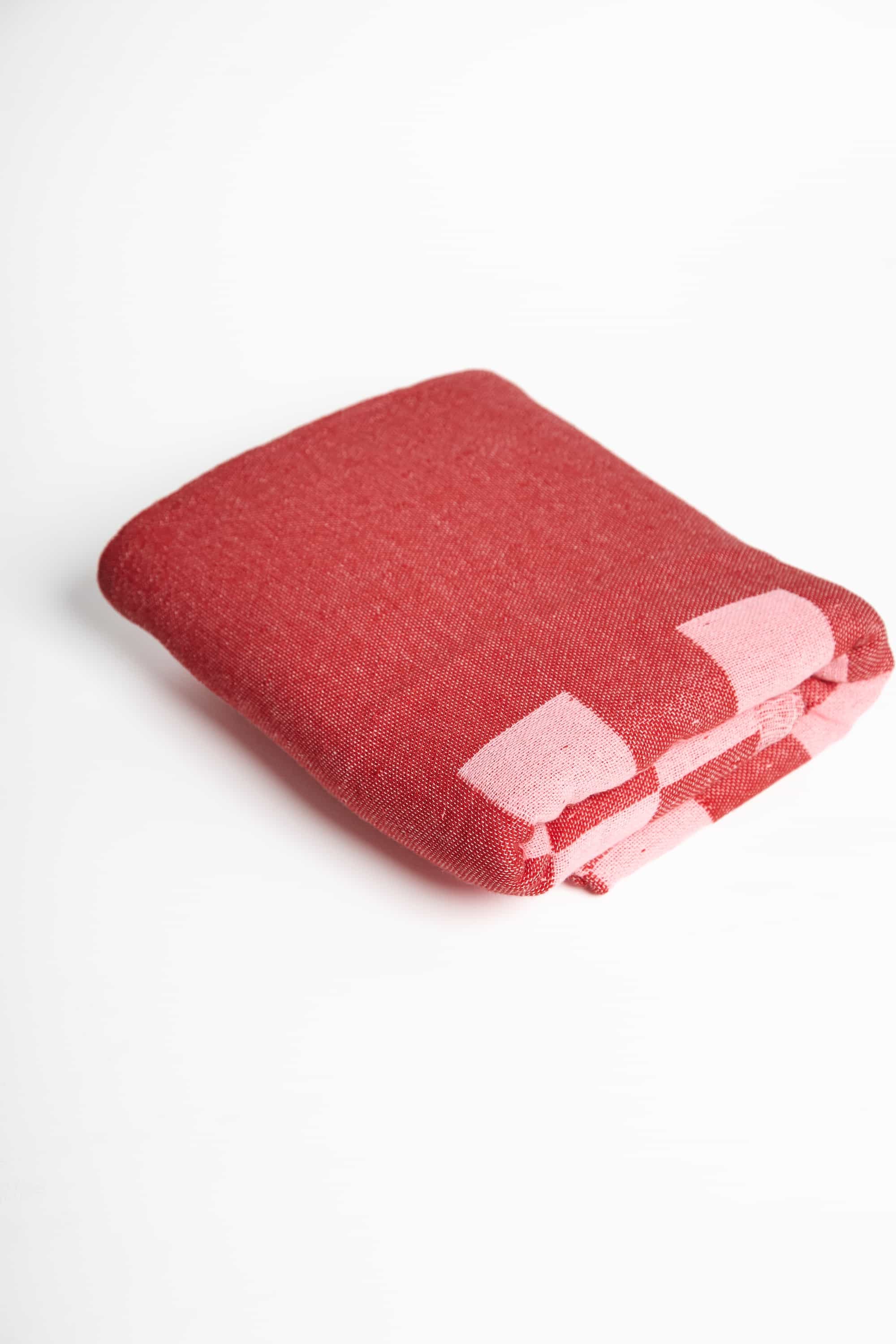 Primitive_Salt Square Recycled Turkish Beach Towel_Ferra - Neon Pink__001423 - PES01 - PXL - R26R08