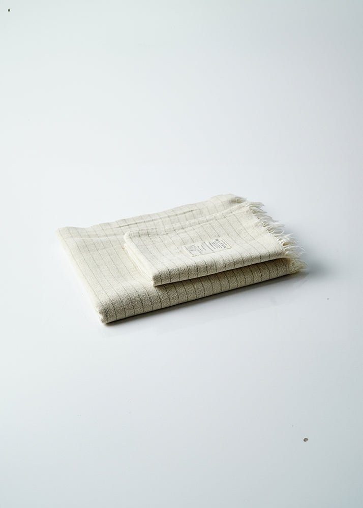 Primitive_Caravaggio Linen Beach Towel_White_37" x 69" - 95 x 175 cm_001358 - PES01 - RMK01