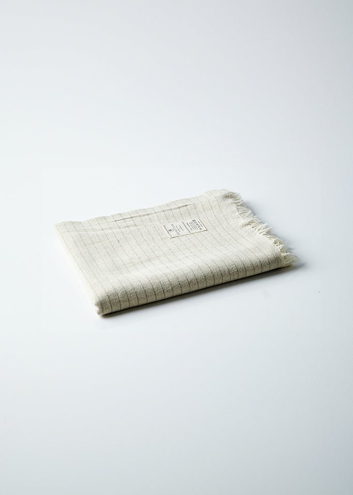 Primitive_Caravaggio Linen Beach Towel_White_37" x 69" - 95 x 175 cm_001358 - PES01 - RMK01