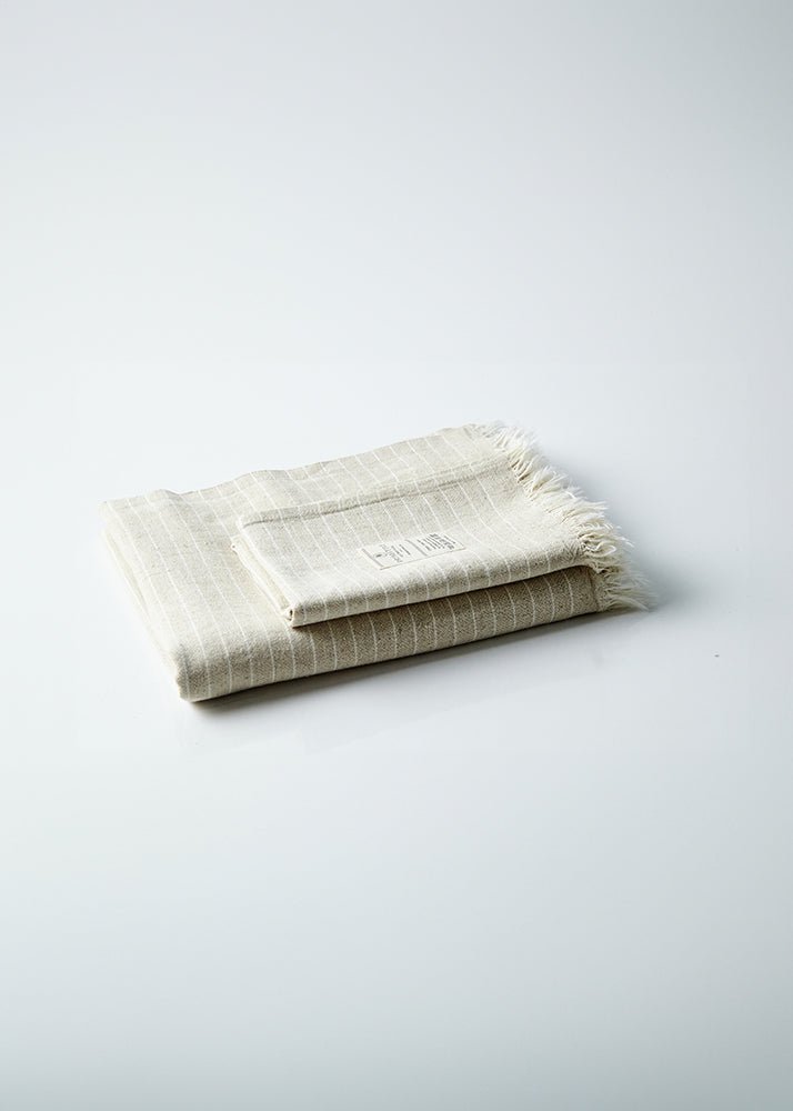 Primitive_Caravaggio Linen Beach Towel_White_37" x 69" - 95 x 175 cm_001358 - PES01 - RMK01