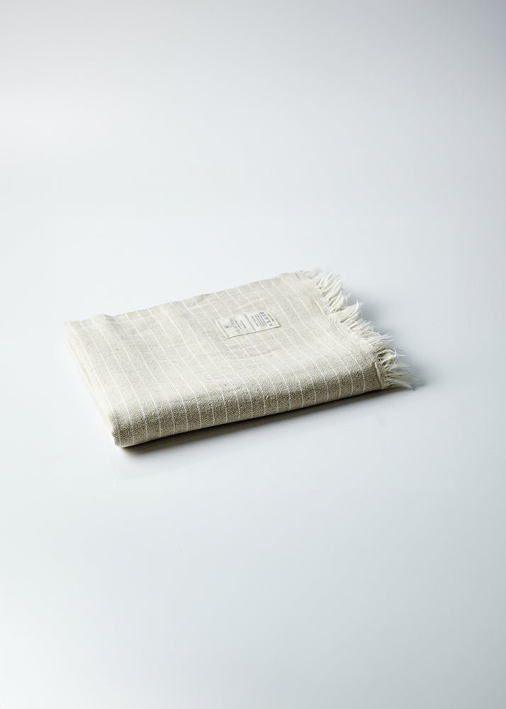 Primitive_Caravaggio Linen Beach Towel_White_37" x 69" - 95 x 175 cm_001358 - PES01 - RMK01