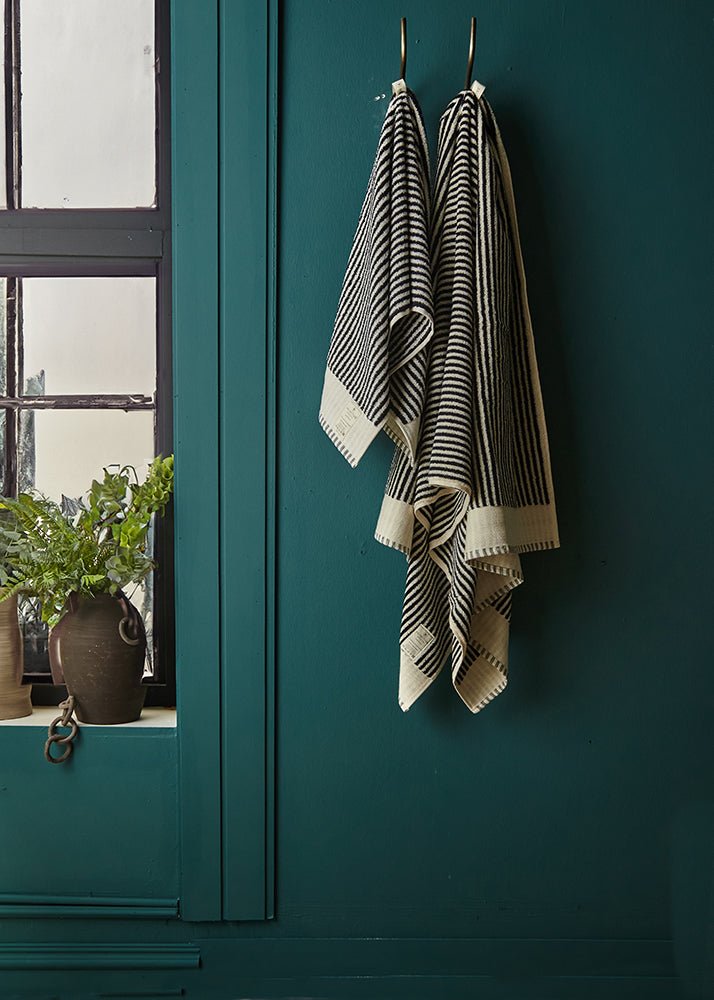 PrimitiveCorrientes Bath Towel004019 - HVL01 - 00ZBR0800