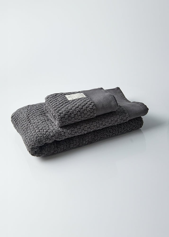 PrimitiveEco Cubista Bath Towel004024 - HVL01 - 00BLK00