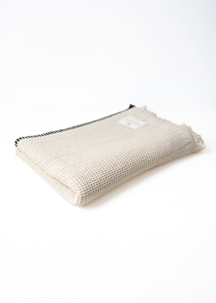 PrimitiveHamilton Linen Throw Blanket005134 - THW01 - HMP0809