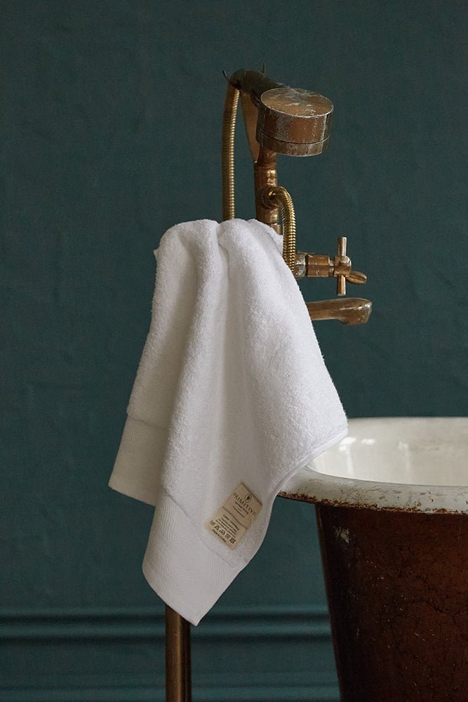 PrimitiveObsidian Touch Bath Towel004021 - HVL01 - 00CZN00