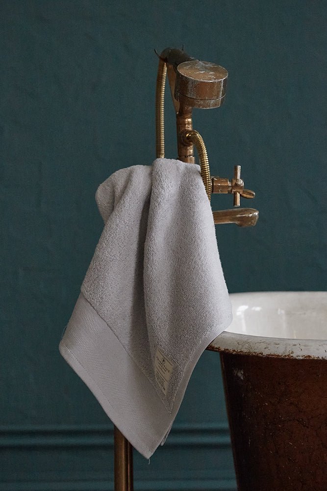 PrimitiveObsidian Touch Bath Towel004021 - HVL01 - 00CZN00