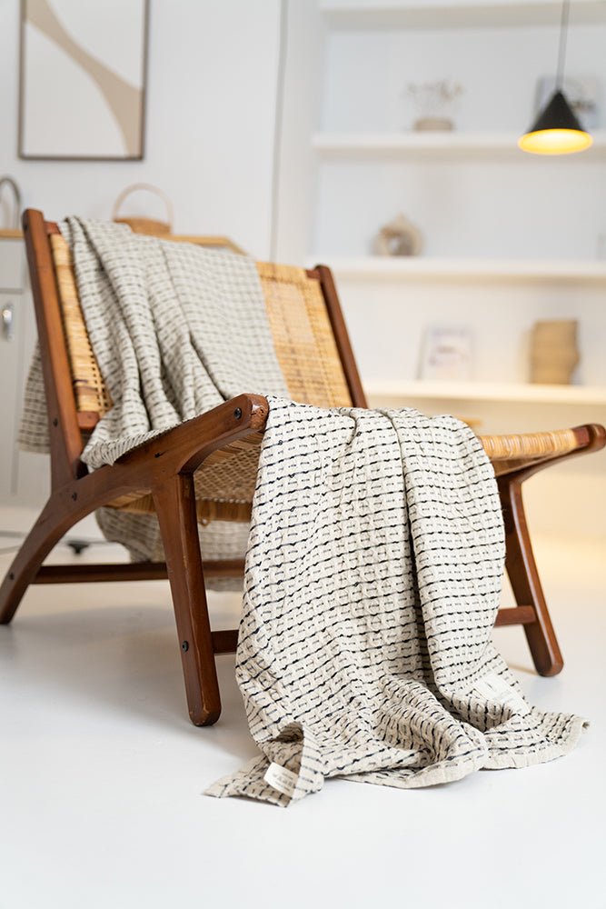 PrimitiveSeptember Linen Throw Blanket005109 - THW01 - HZL00