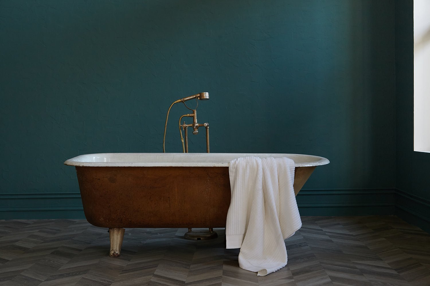 PrimitiveViaggio Lungo Bath Towel004023 - HVL01 - 00BKN01B