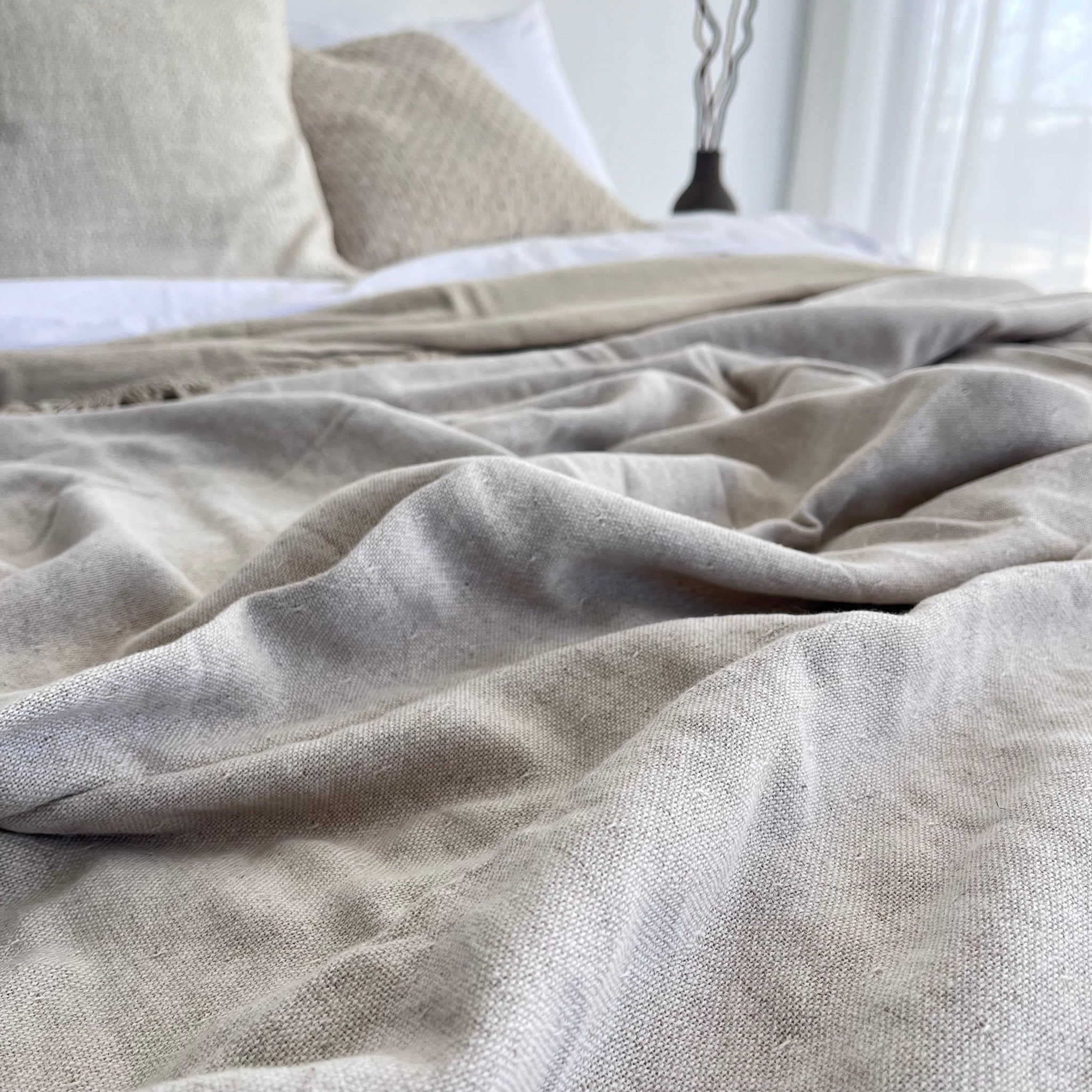 Primitive_Dual Ambiance Linen Bedspread_White_King Size_017006-BDS01-ATS01