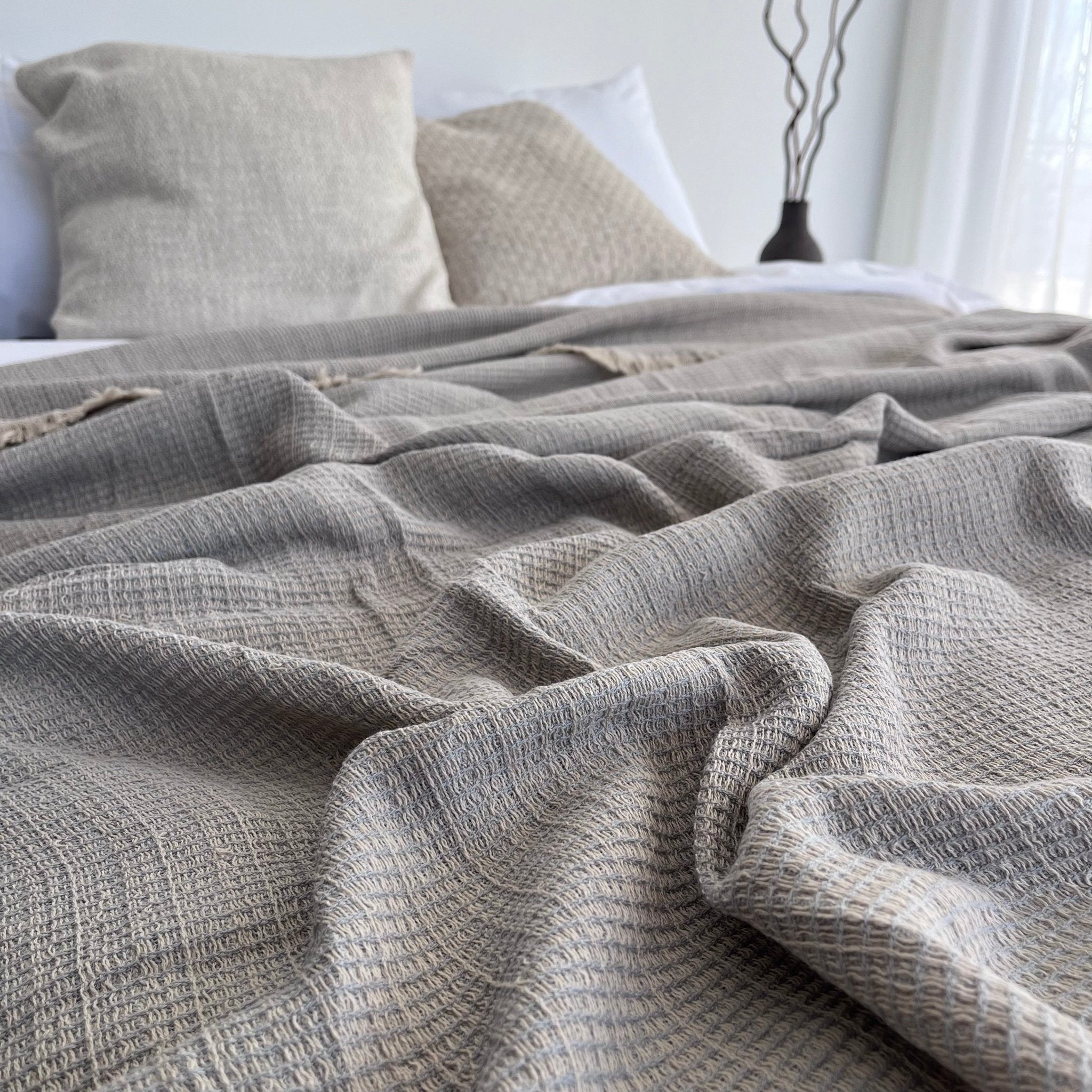 Primitive_Aznavour Waffle Bedspread_Silver Grey_King Size_017009-BDS01-MHL07